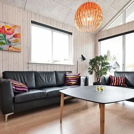 Holiday home Sleeps 18 Pool Wifi Fjellerup Mark