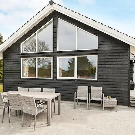 Holiday home Sleeps 18 Pool Wifi *